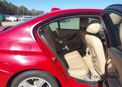 2013 BMW 328I из США, поврежденный, VIN WBA3C1C5XDF442205